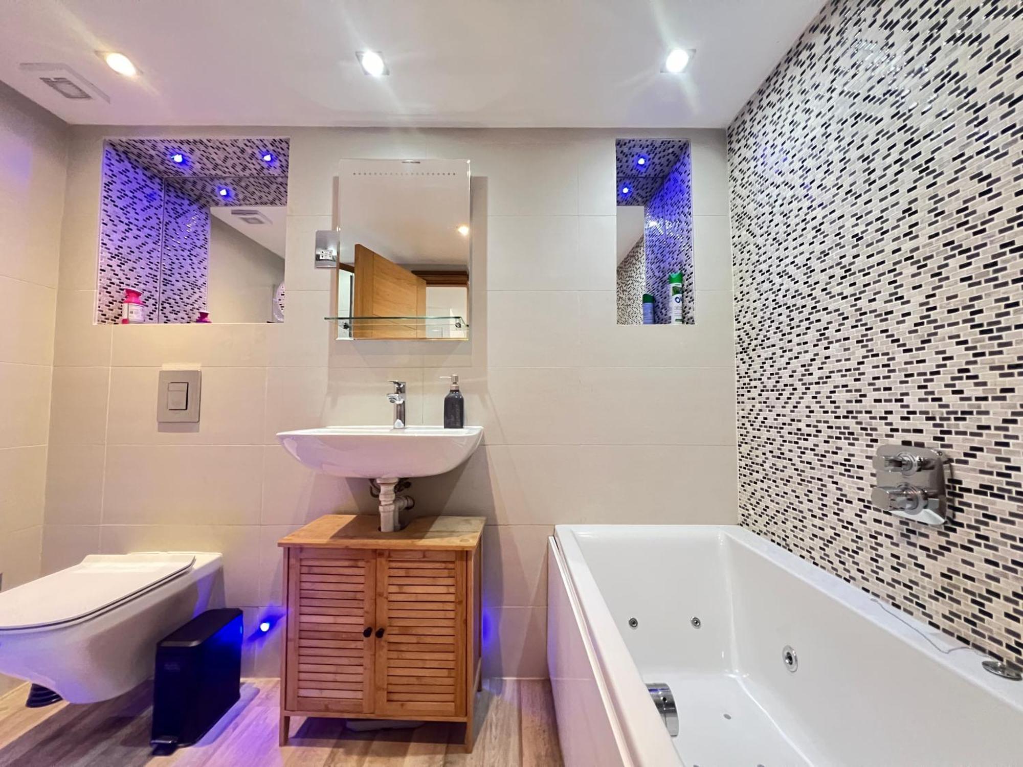 3.5 High Ceilings - Centrally Located London Eksteriør bilde